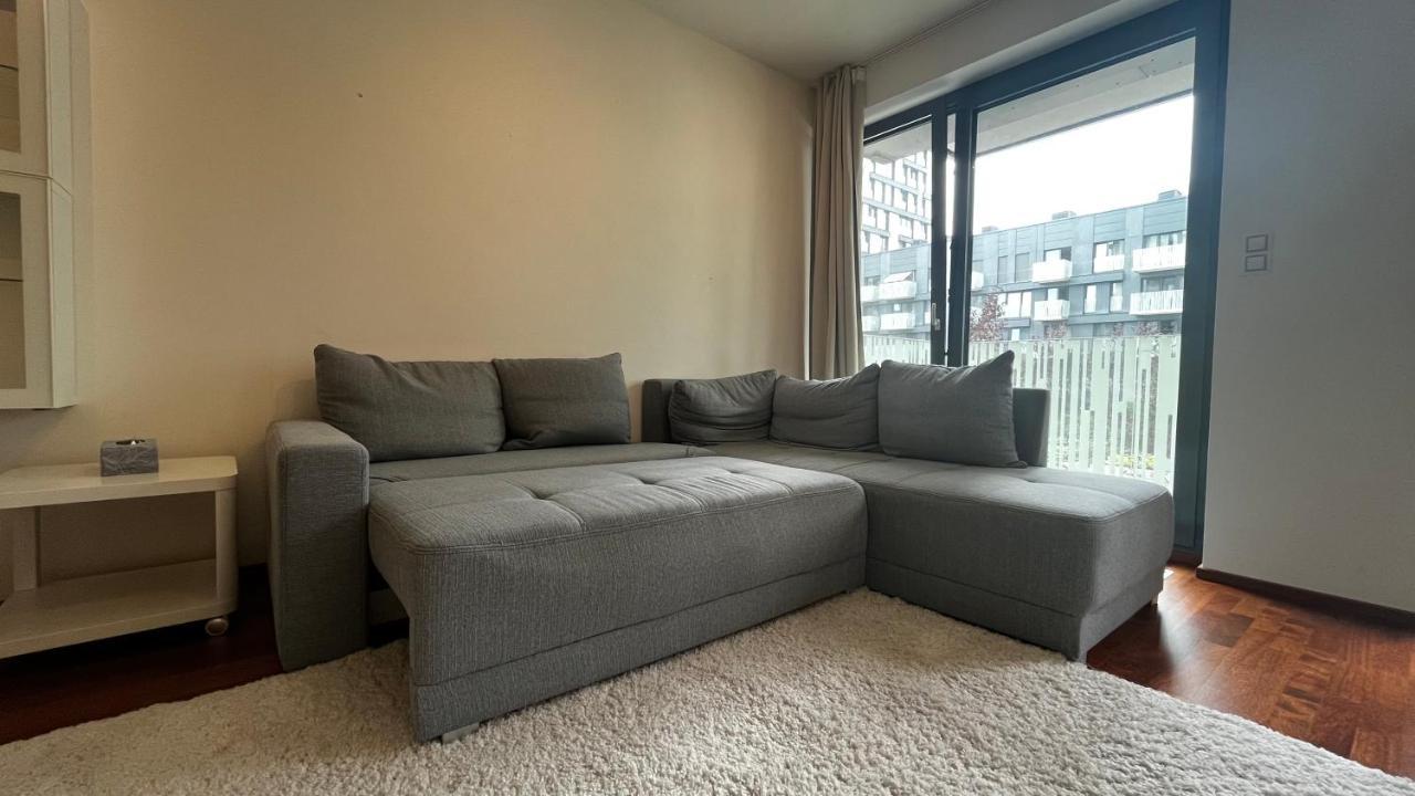 Residence Garden Tower S Balkonem, Garaz Prague Luaran gambar