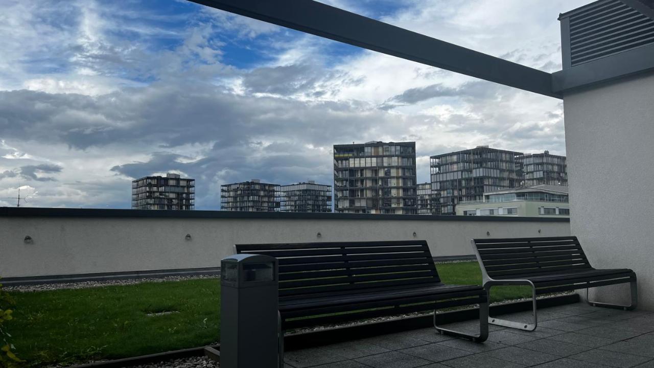 Residence Garden Tower S Balkonem, Garaz Prague Luaran gambar