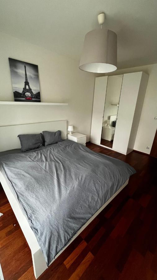 Residence Garden Tower S Balkonem, Garaz Prague Luaran gambar