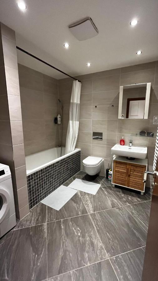 Residence Garden Tower S Balkonem, Garaz Prague Luaran gambar